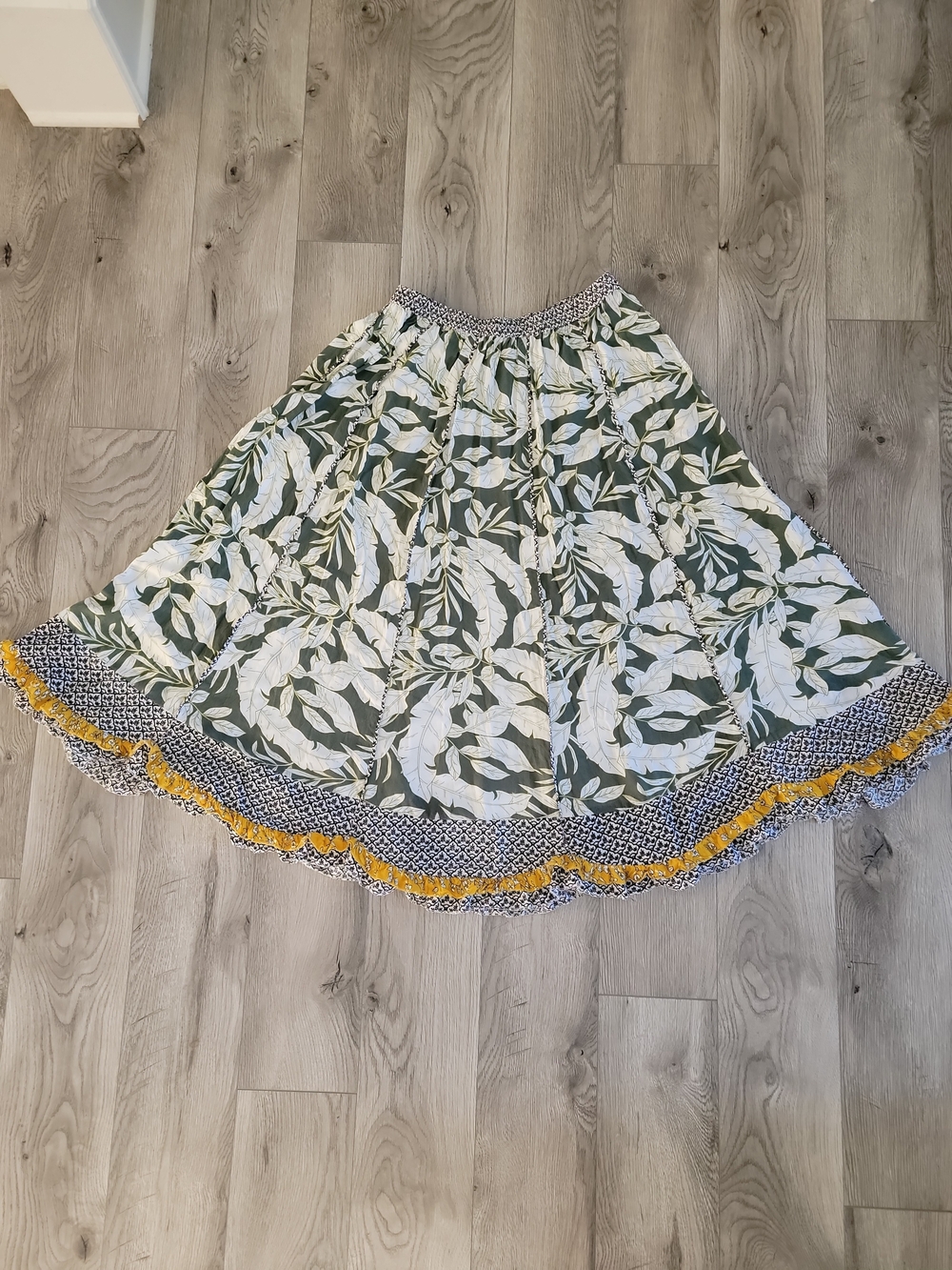 Philosophy Olive Green and White Floral Maxi Skirt with Yellow Border - Picture 6 of 8